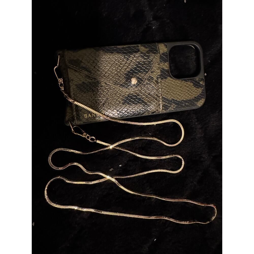 Bandolier iPhone 13pro donna snakeskin  wallet case &
New goldtone jewelry strap